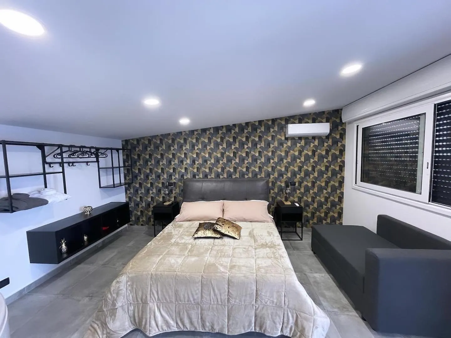 ベッド・アンド・ブレックファスト B&B Vittoria House カルレンティーニ